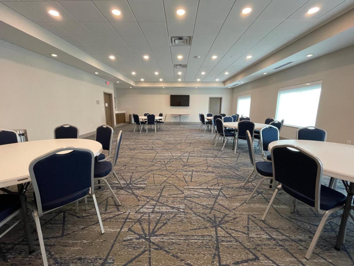 Holiday Inn Express & Suites - Ft. Smith - Airport By Ihg Fort Smith Extérieur photo
