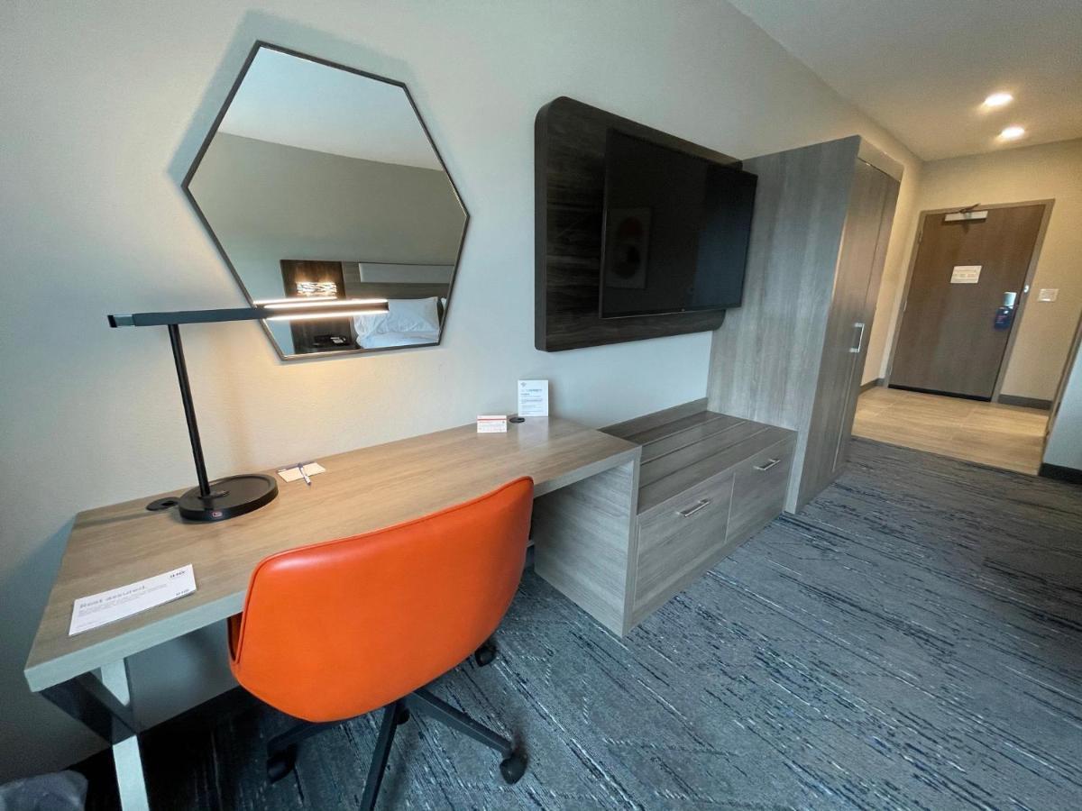 Holiday Inn Express & Suites - Ft. Smith - Airport By Ihg Fort Smith Extérieur photo